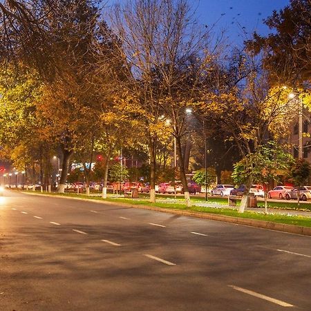Metro Aybek Center Of Tashkent Comfort 1 Bedroom And Hall Екстериор снимка